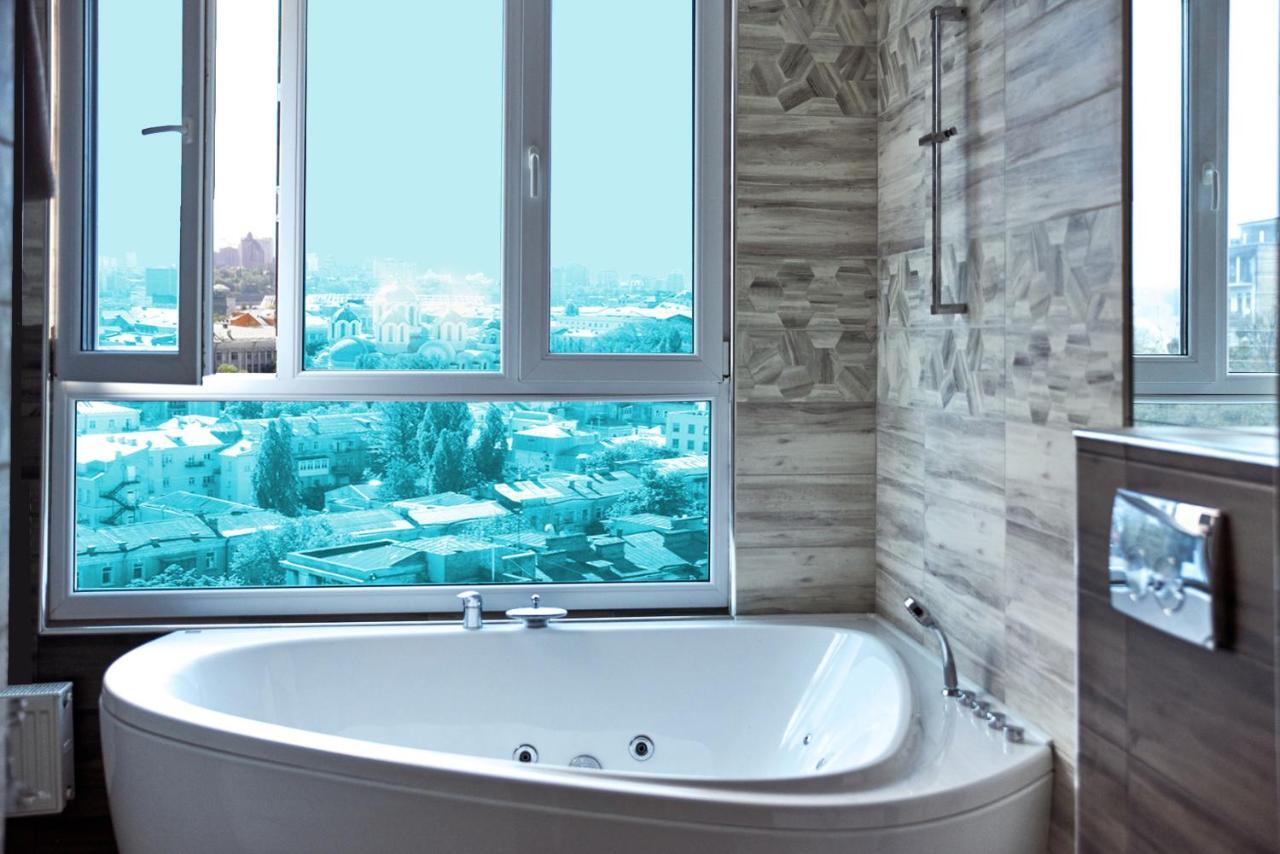 Sauna, Big Jacuzzi , Khreshchatyk Apartments Kyiv Exterior foto