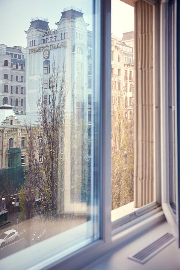 Sauna, Big Jacuzzi , Khreshchatyk Apartments Kyiv Exterior foto