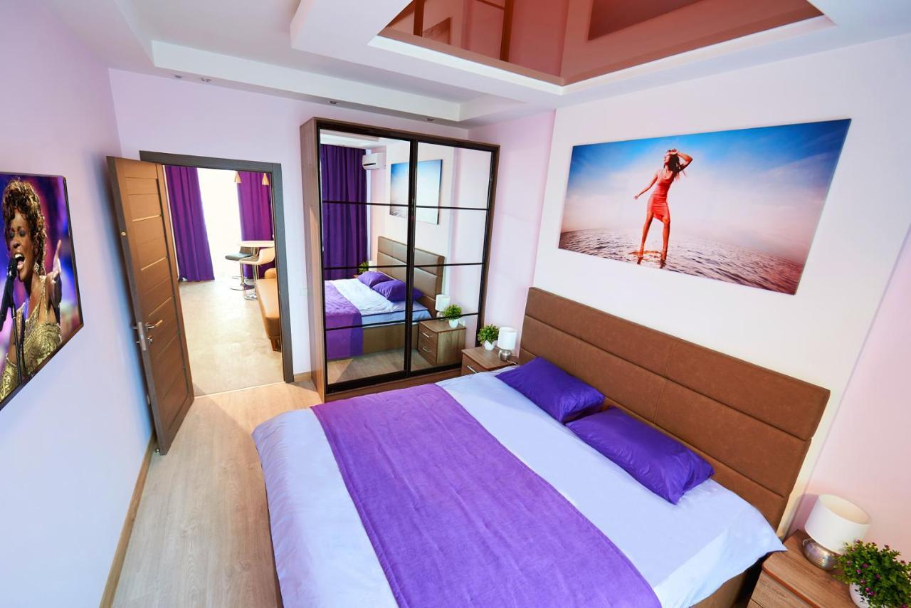 Sauna, Big Jacuzzi , Khreshchatyk Apartments Kyiv Exterior foto