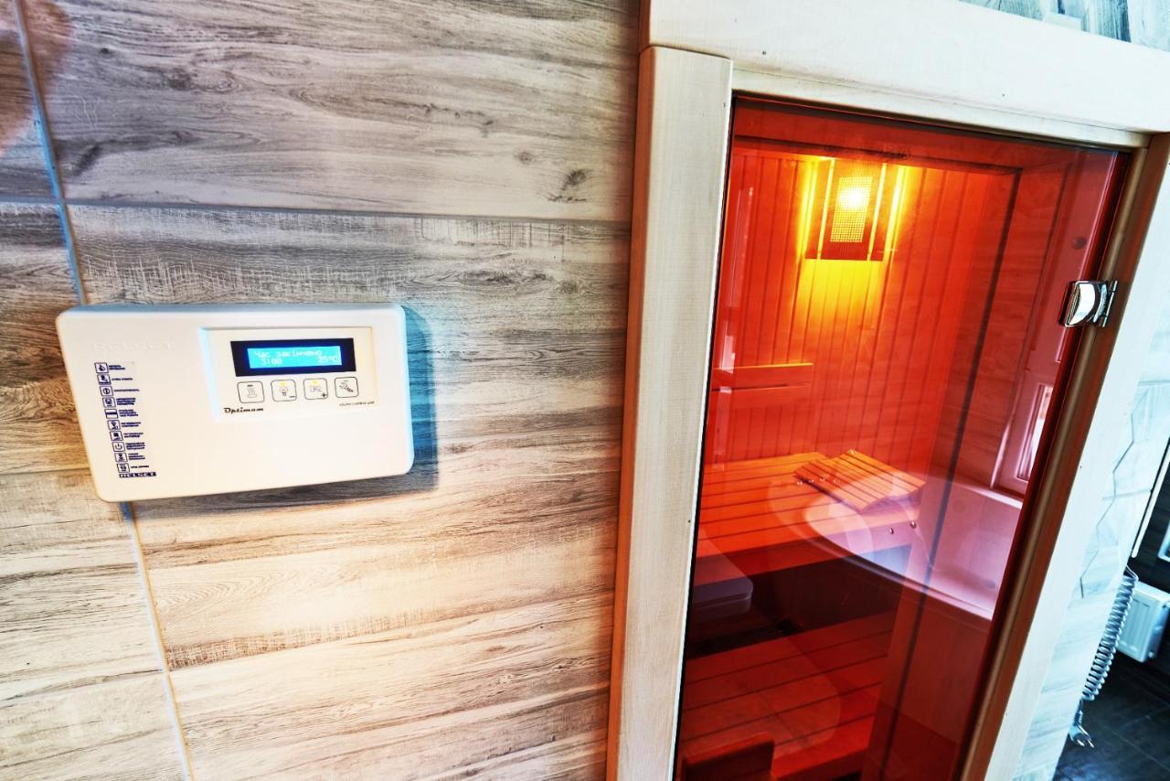 Sauna, Big Jacuzzi , Khreshchatyk Apartments Kyiv Exterior foto