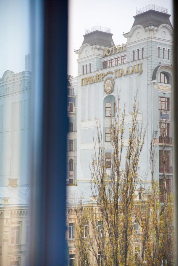 Sauna, Big Jacuzzi , Khreshchatyk Apartments Kyiv Exterior foto